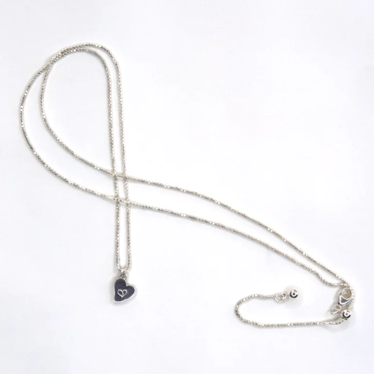full view of sterling silver adjustable Venetian box chain with sterling silver authentic heart pendant with white background